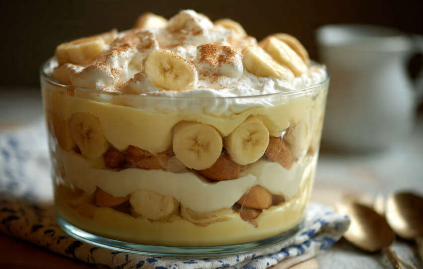 Old-Fashioned Banana Pudding Recipe Made From Scratch in a Glass Dish